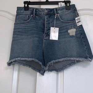GOOD AMERICAN BOMBSHELL DISTRESSED DENIM CUTOFFS